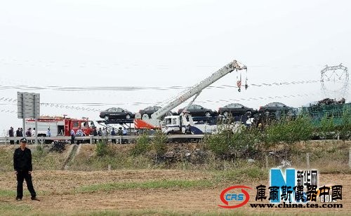 長深高速遼寧段發(fā)生特大車禍32人遇難21人傷