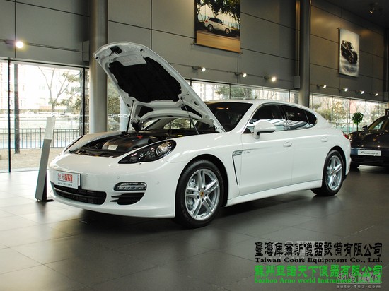 保時(shí)捷Panamera 20...